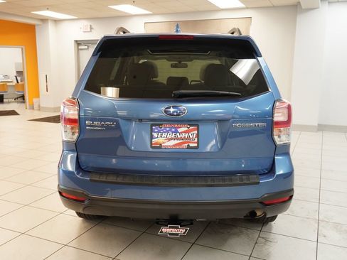 Used 2018 Subaru Forester 2.5i Premium w/ All-Weather Package AWD/4WD image 8
