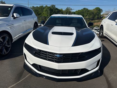 Used 2023 Chevrolet Camaro LT w/ Technology Package image 3