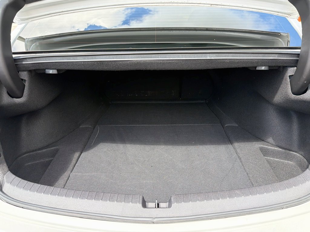 Used 2020 Acura TLX w/ Technology Package FWD image 12