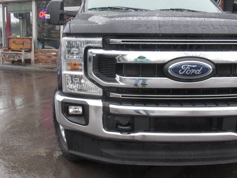 Used 2022 Ford F350 XLT w/ XLT Value Package image 2