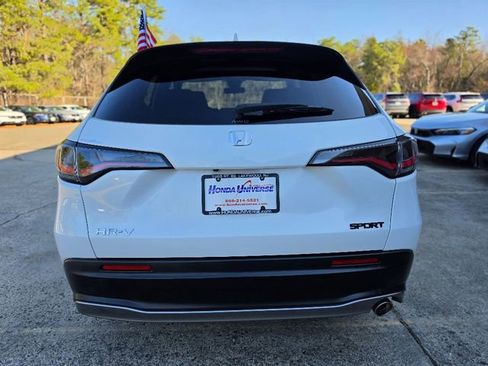Used 2023 Honda HR-V Sport image 4