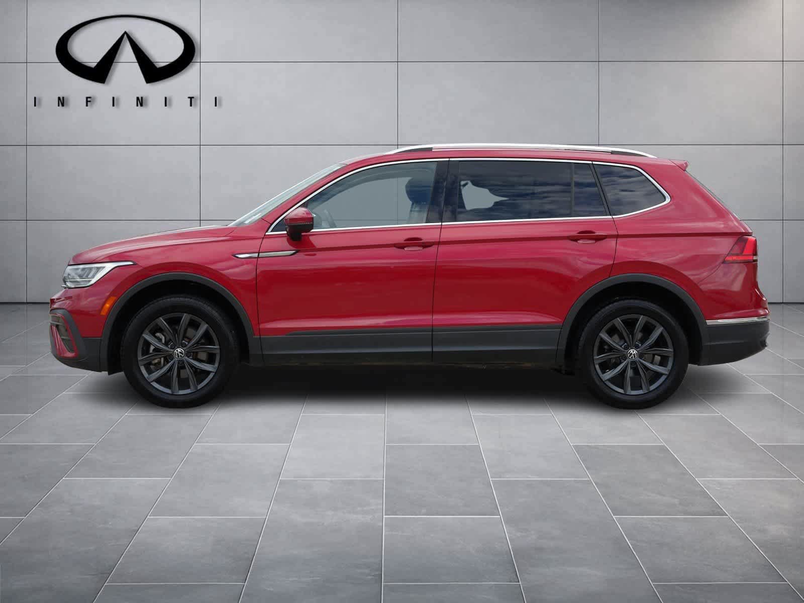 Used 2022 Volkswagen Tiguan SE AWD/4WD image 4