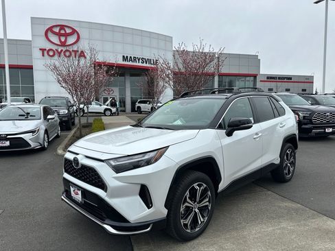 Used 2025 Toyota RAV4 XSE w/ Weather Package image 1
