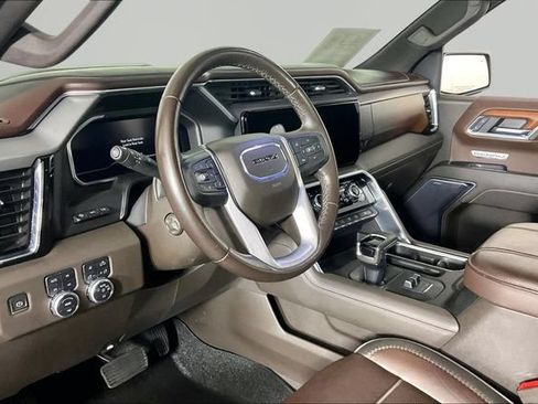 Used 2023 GMC Sierra 1500 Denali w/ Denali Reserve Package AWD/4WD image 16
