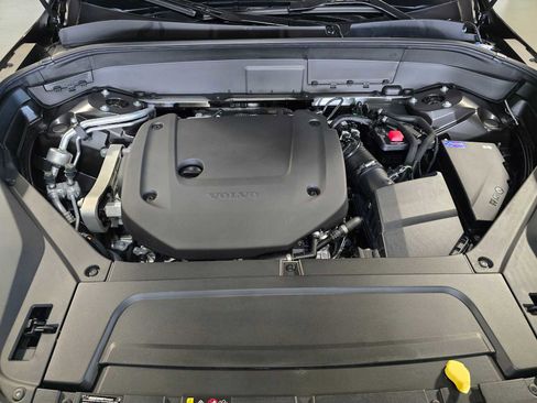 Used 2025 Volvo XC90 B6 Ultra w/ Protection Package Premier image 9