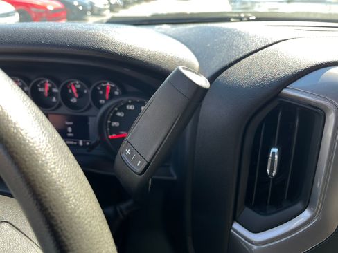 Used 2022 Chevrolet Silverado 2500 Custom w/ Custom Convenience Package AWD/4WD image 26