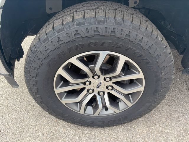 Used 2022 Ford F150 Lariat w/ Trailer Tow Package AWD/4WD image 10