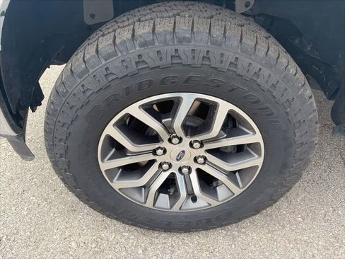 Used 2022 Ford F150 Lariat w/ Trailer Tow Package AWD/4WD image 10