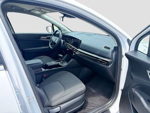 Used 2026 Kia Sportage LX FWD image 14