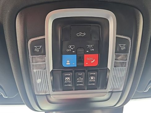 New 2025 RAM 2500 Limited image 12