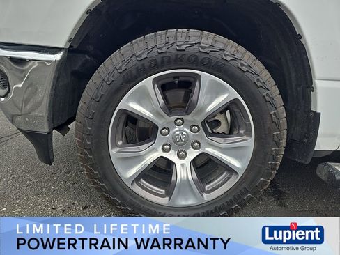 Used 2024 RAM 1500 Laramie AWD/4WD image 18
