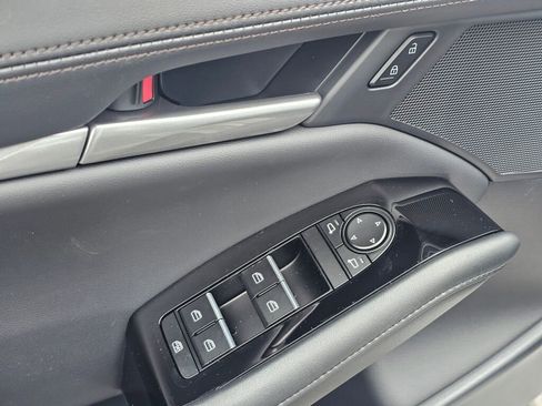 New 2026 MAZDA MAZDA3 2.5 S Sedan w/ Preferred Pkg image 32