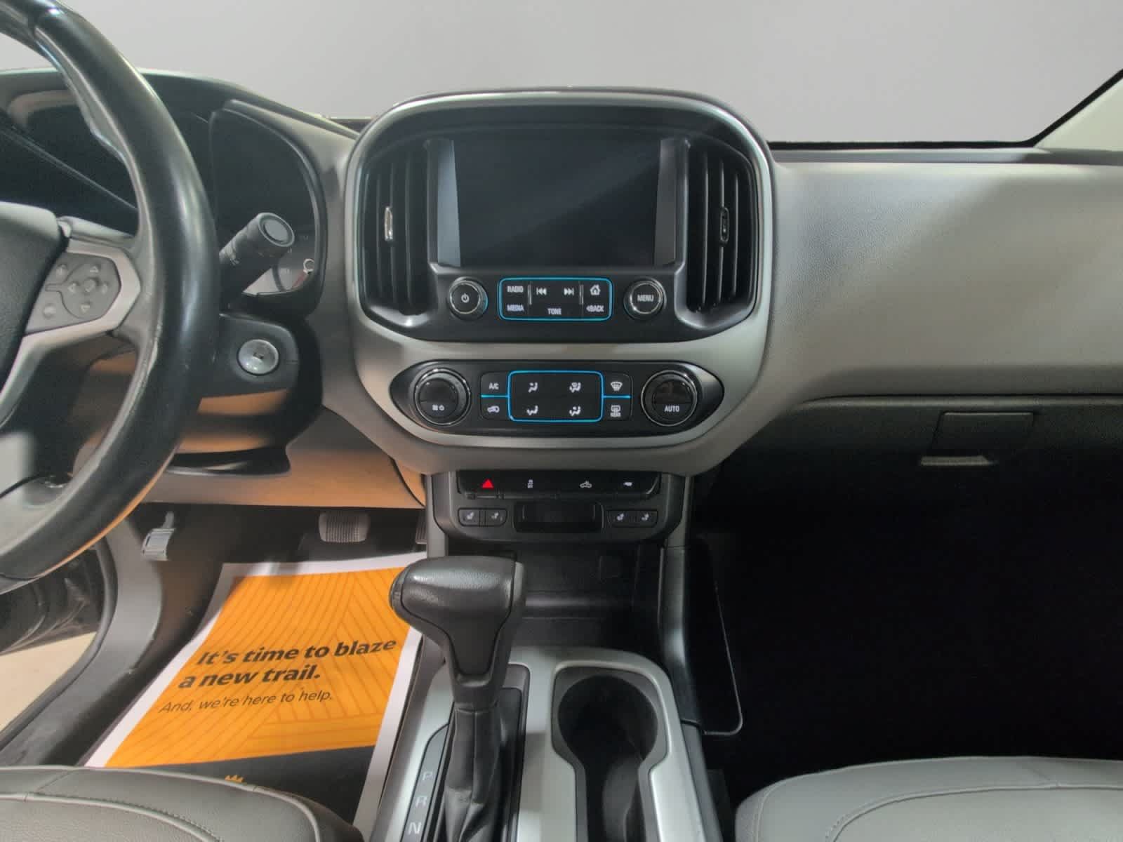 Used 2016 Chevrolet Colorado LT w/ Luxury Package, Chrome AWD/4WD image 11