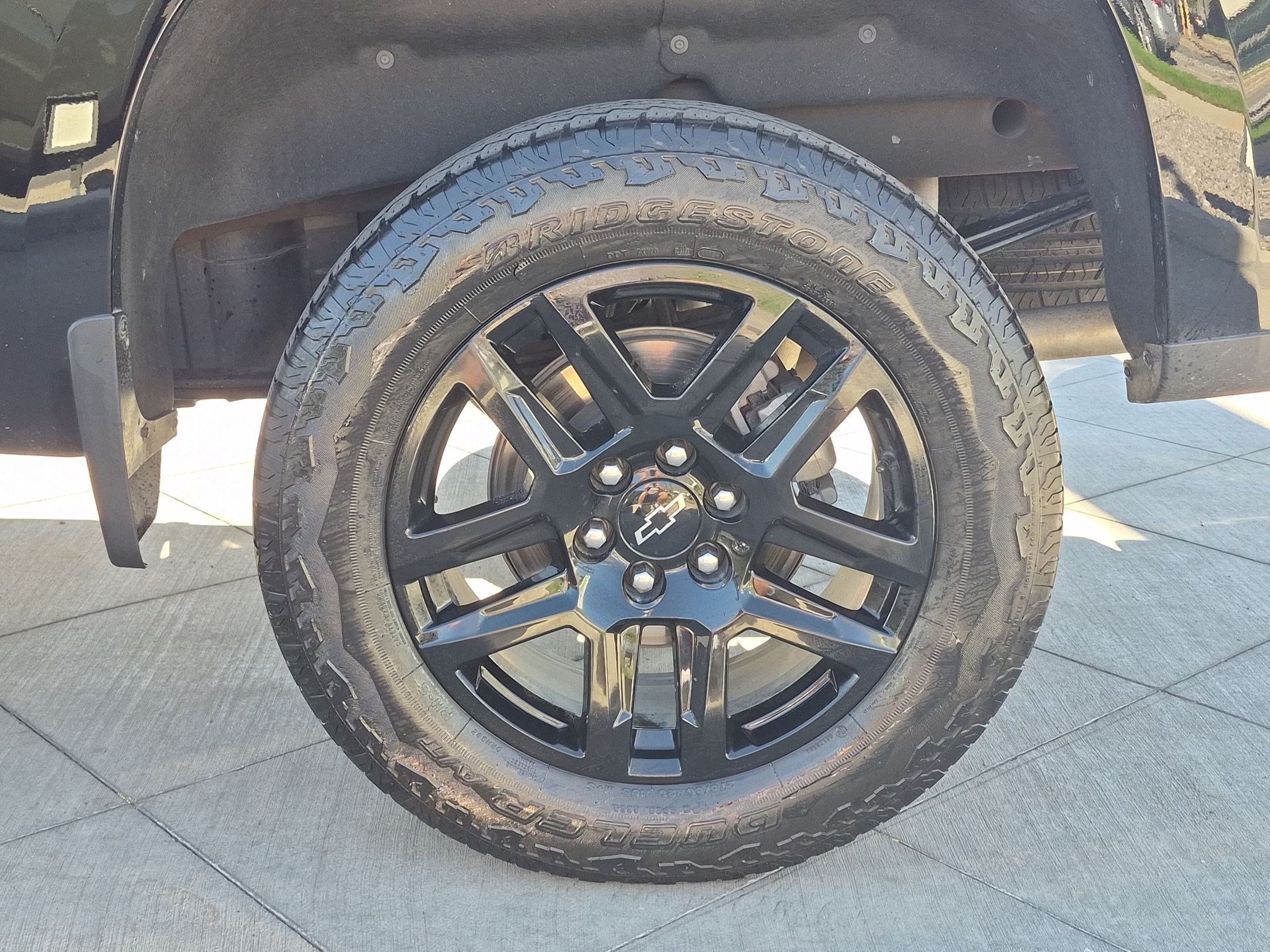 Used 2025 Chevrolet Silverado 1500 LT Trail Boss w/ Protection Package AWD/4WD image 13