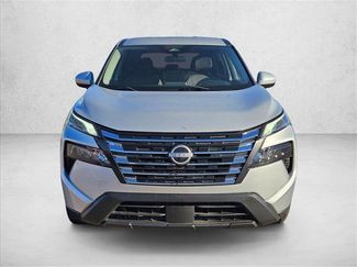 Used 2024 Nissan Rogue SV video 2