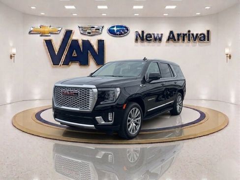 Used 2023 GMC Yukon Denali AWD/4WD image 1