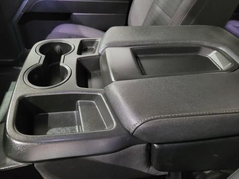 Used 2022 Chevrolet Silverado 1500 LT image 42