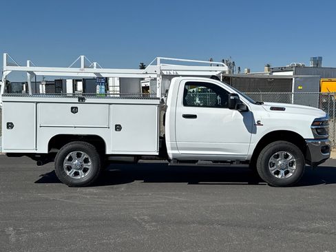 New 2026 RAM 3500 Tradesman AWD/4WD image 2