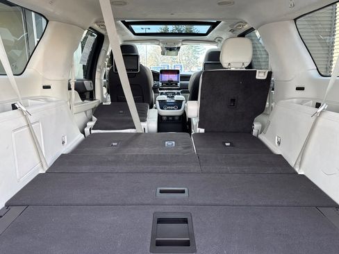 Certified 2021 Lincoln Navigator L Black Label w/ Cargo Convenience Package image 17