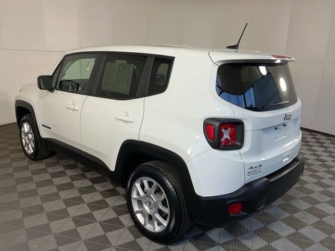 Used 2023 Jeep Renegade Latitude AWD/4WD image 7