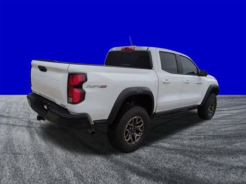 Used 2023 Chevrolet Colorado ZR2 w/ ZR2 Convenience Package III image 4