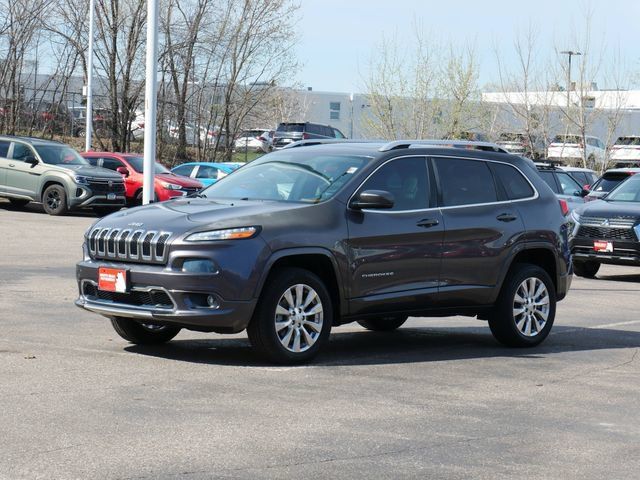 Used 2018 Jeep Cherokee Overland w/ Heavy Duty Protection Group AWD/4WD image 2