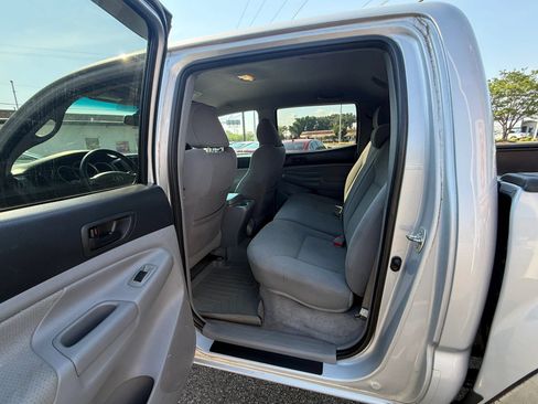 Used 2011 Toyota Tacoma 4x4 Double Cab w/ TRD Sport Pkg image 13