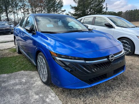 New 2026 Nissan Sentra SR w/ SR Premium Package image 3