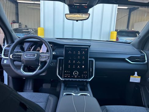 New 2026 GMC Acadia Elevation w/ LPO, Floor Liner Package image 30