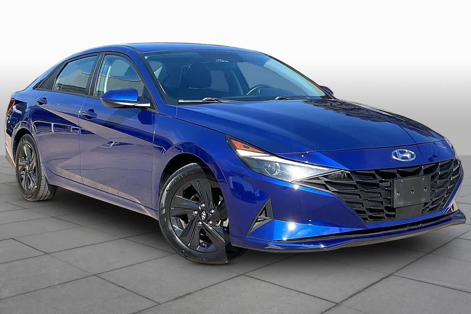 Certified 2021 Hyundai Elantra SEL w/ Convenience Package FWD image 3