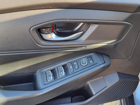 Used 2023 Honda Accord LX image 13