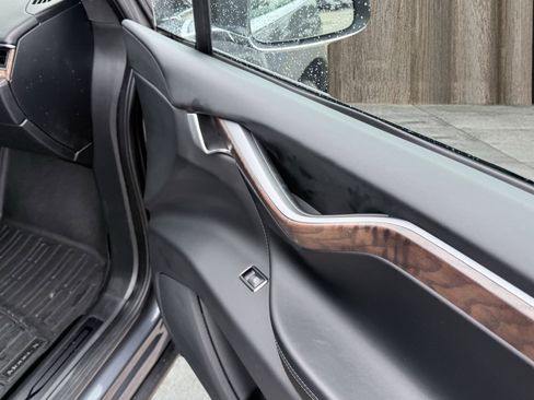 Used 2020 Tesla Model X Long Range AWD/4WD image 41