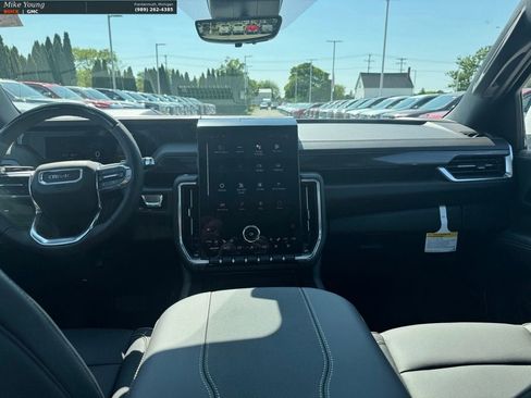 New 2026 GMC Yukon XL Elevation w/ Elevation Premium Package AWD/4WD image 16
