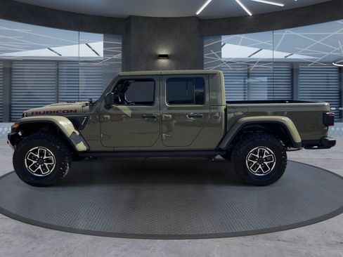 Used 2025 Jeep Gladiator Rubicon AWD/4WD image 3