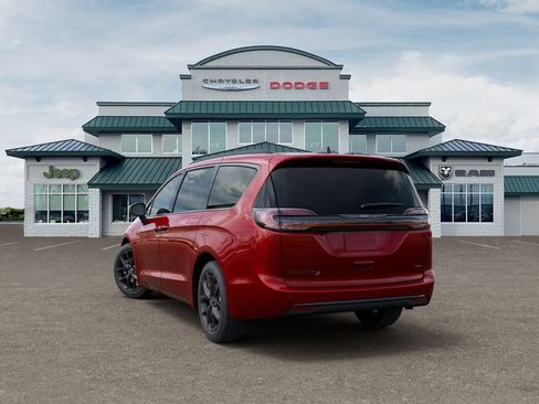 New 2026 Chrysler Pacifica Select w/ S Appearance Package AWD/4WD image 3