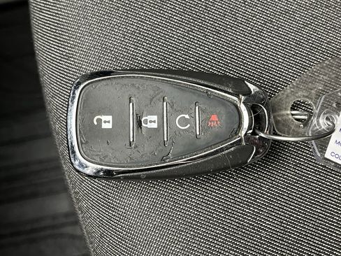 Used 2020 Chevrolet Equinox LT AWD/4WD image 23