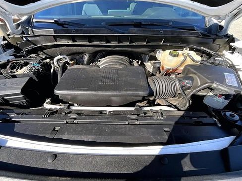 Used 2021 Chevrolet Tahoe Z71 w/ Z71 Off-Road Package image 31