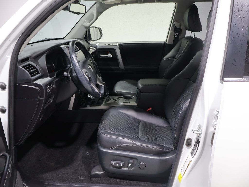 Used 2024 Toyota 4Runner Limited AWD/4WD image 11