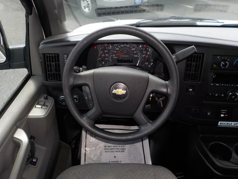 Used 2017 Chevrolet Express 3500 LT w/ LT Preferred Equipment Group RWD image 25