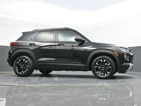 Used 2023 Chevrolet TrailBlazer LT FWD image 42