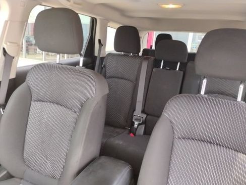 Used 2020 Dodge Journey SE w/ Blacktop Package FWD image 14