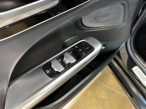 Used 2022 Mercedes-Benz C 300 4MATIC Sedan image 13