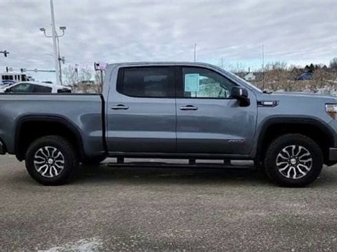 Certified 2022 GMC Sierra 1500 AT4 image 9