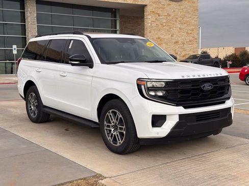 New 2025 Ford Expedition Active RWD image 70