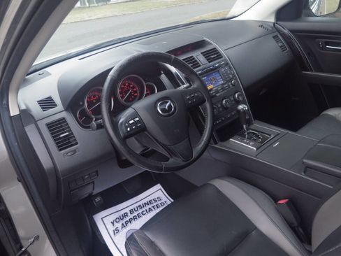 Used 2010 MAZDA CX-9 Touring w/ Moonroof & Bose Audio Pkg image 7
