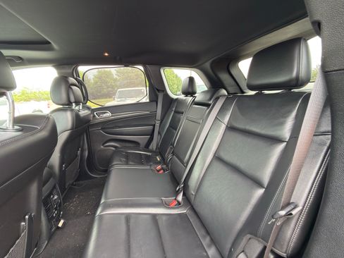 Used 2021 Jeep Grand Cherokee Limited AWD/4WD image 15
