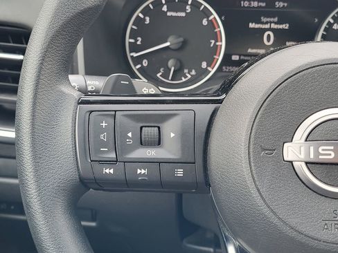 Used 2023 Nissan Rogue SV image 24