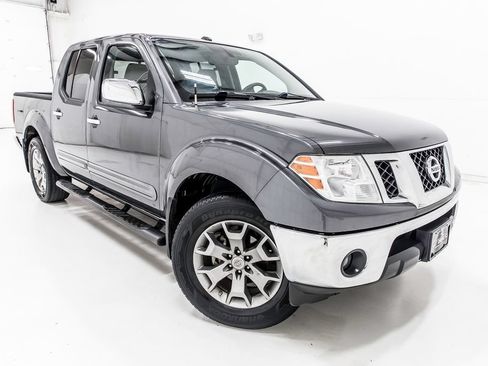 Used 2019 Nissan Frontier SL RWD image 9
