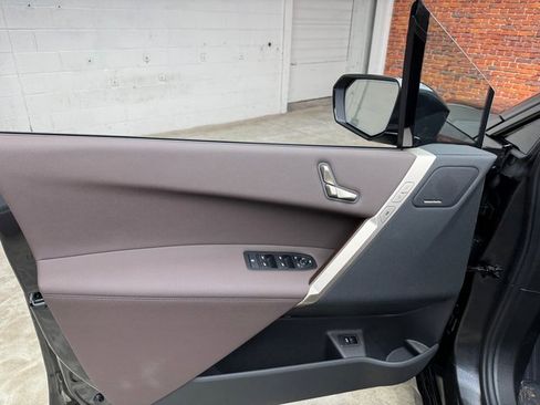 Used 2026 BMW iX xDrive45 image 10