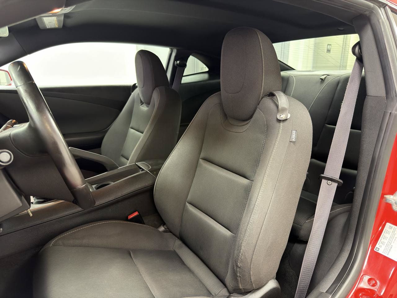 Used 2015 Chevrolet Camaro LT RWD image 11